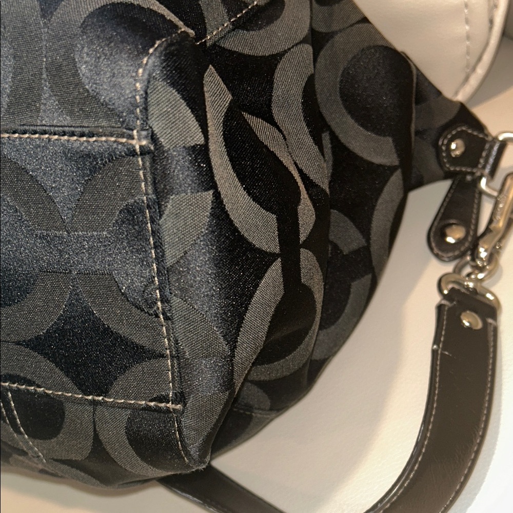 Coach Y2K Madison Olive and Black Signature Satchel - Picture 12 of 15